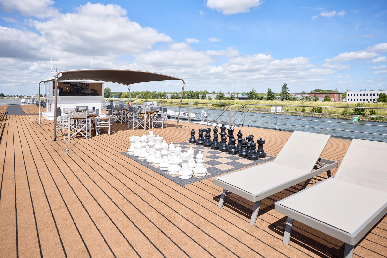 SCYLLA-SWISS-SPLENDOR0980-scaled