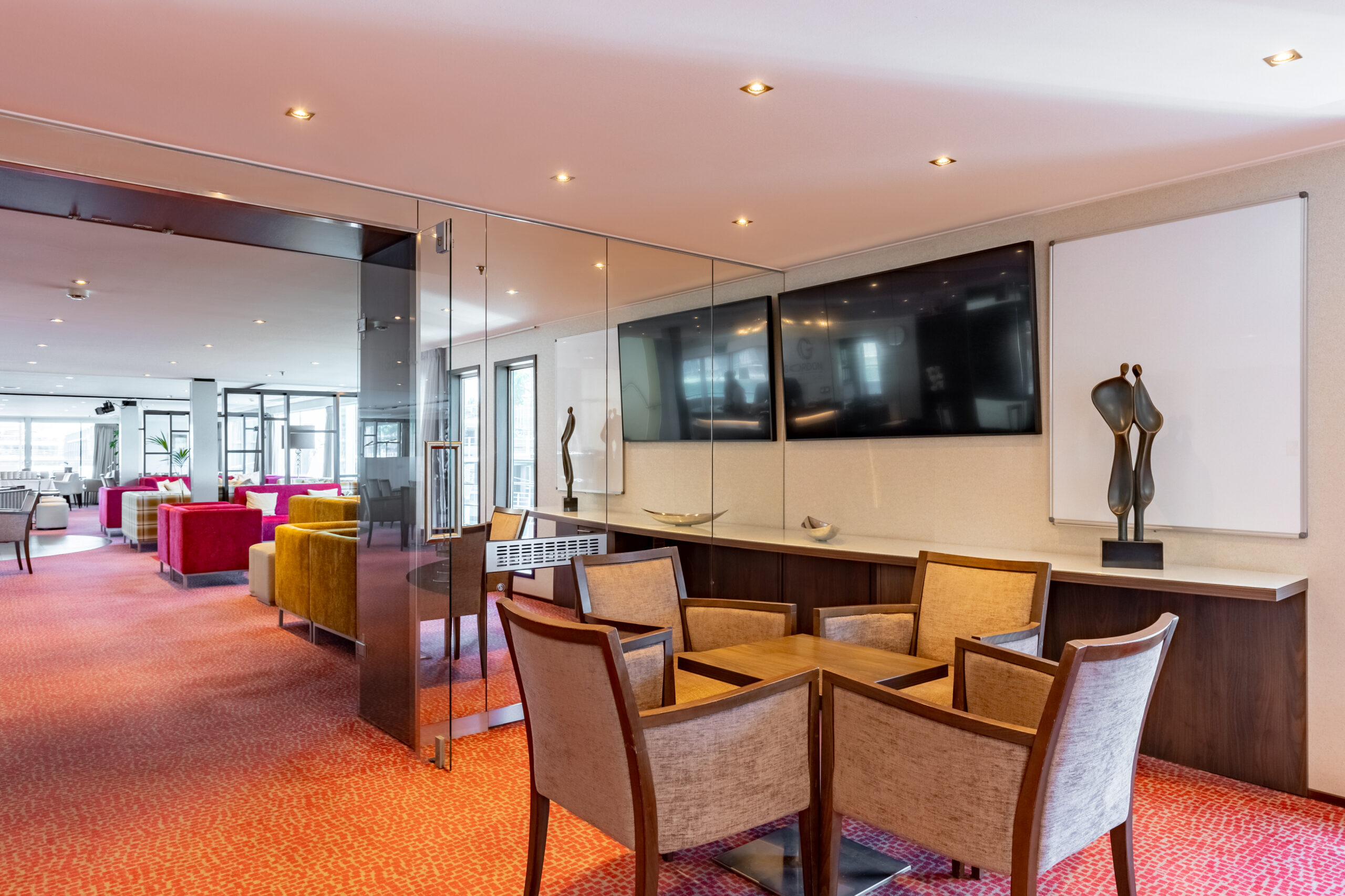 Monarch Countess_Lounge (1)