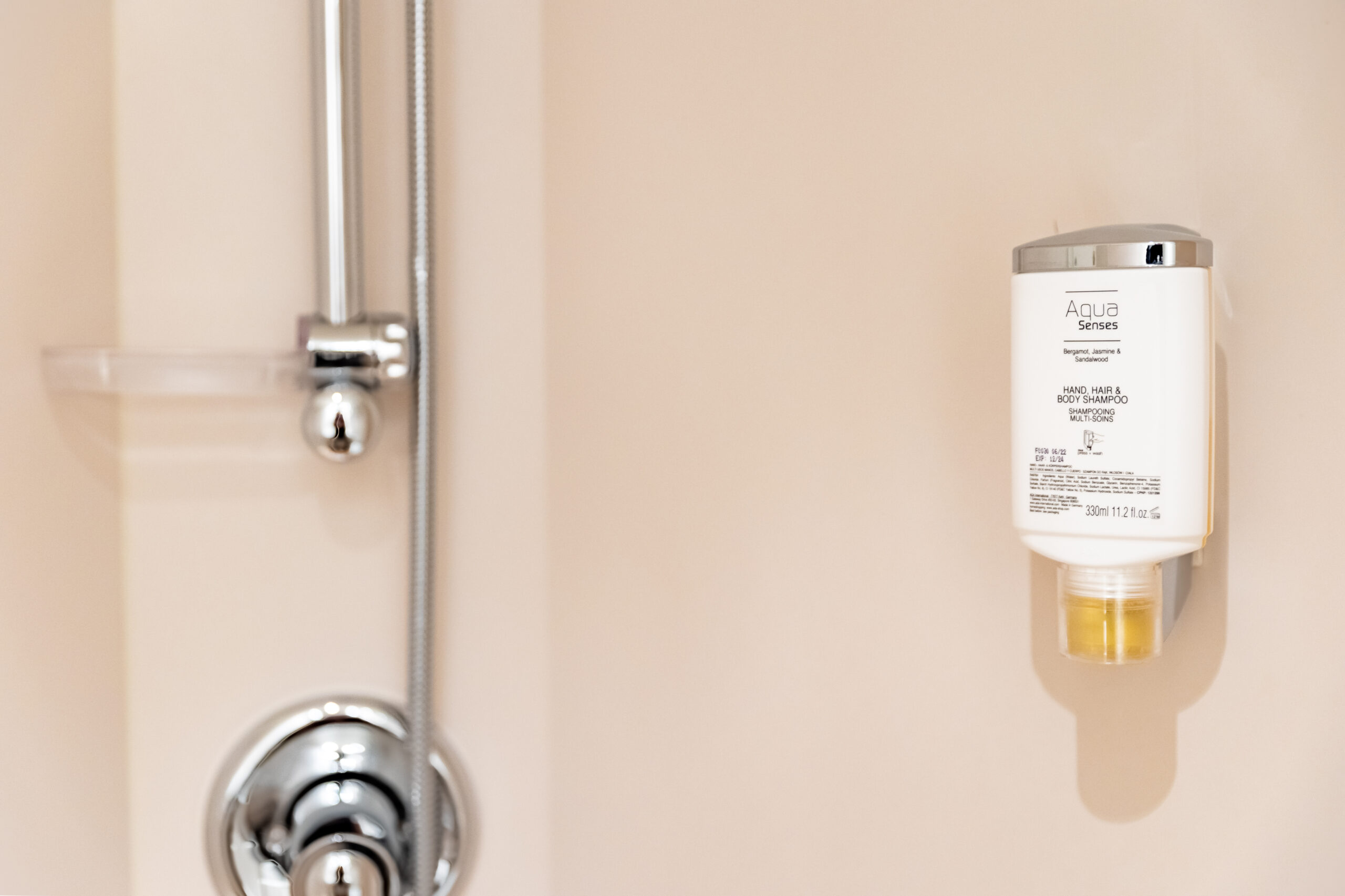 River Sapphire_Cabin (17)