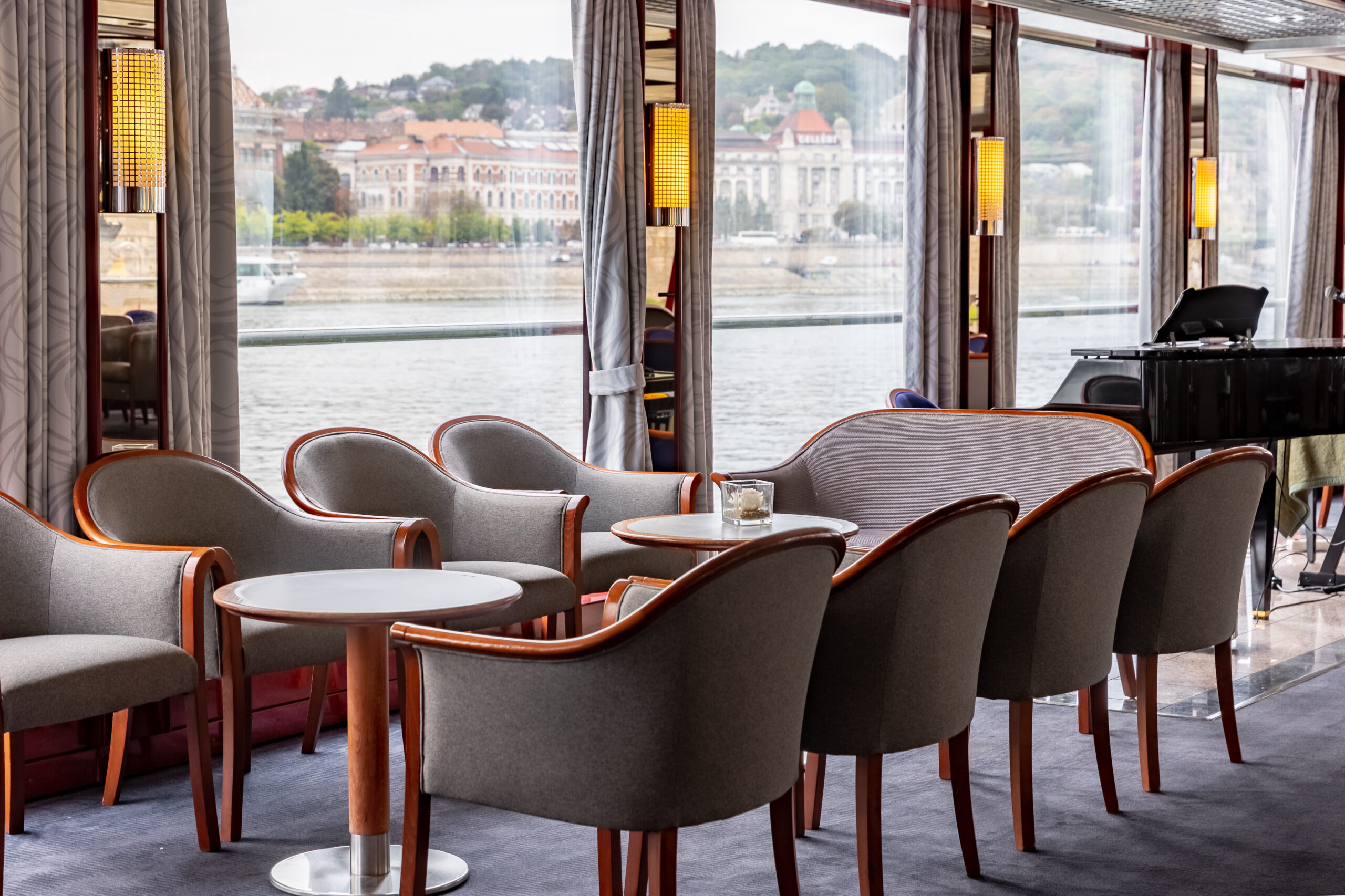 River Sapphire_Lounge (11)