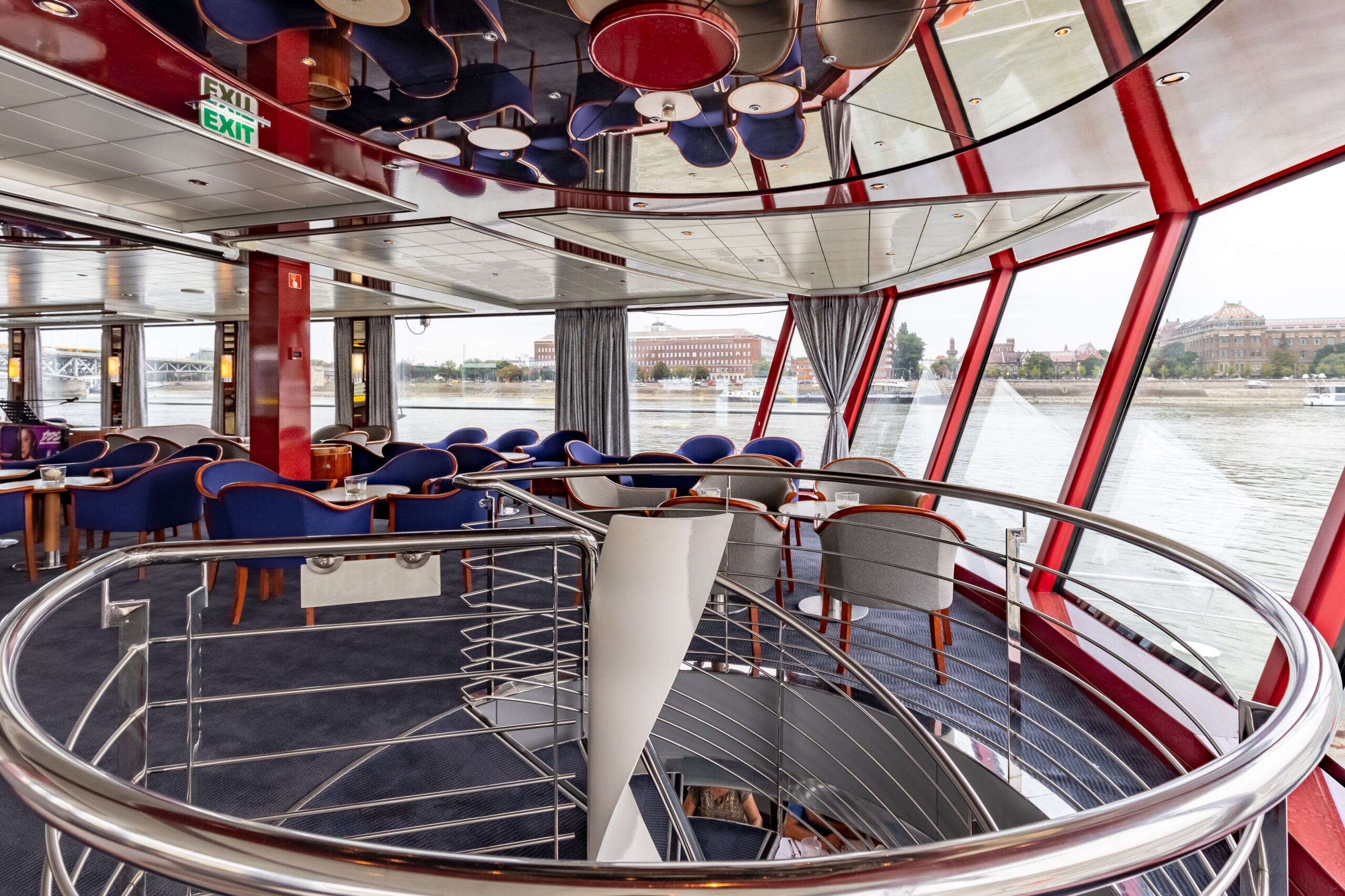 River Sapphire_Lounge (4)