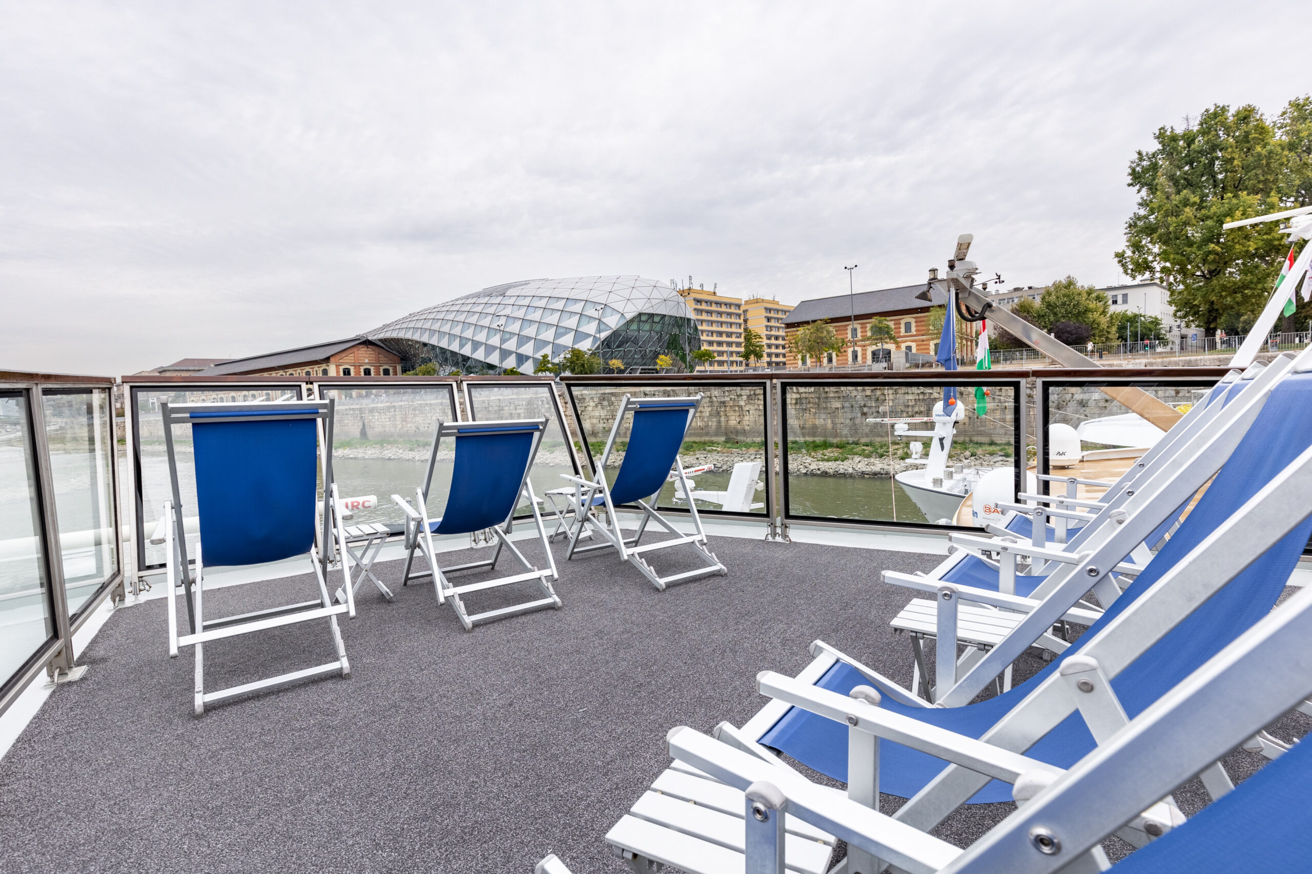 River Sapphire_Sun Deck (4)